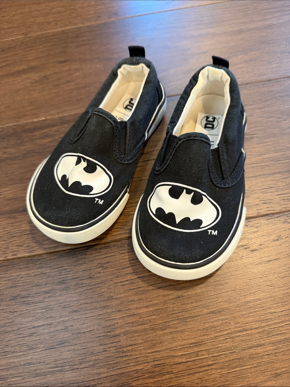 Gap DC Kids' Batman Slip-On Sneakers in Black Size 6 Baby - C17-033